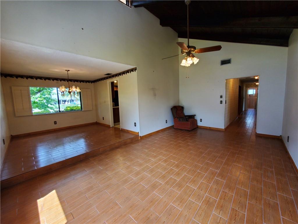 Rolling Hills Lake Estate - Residential