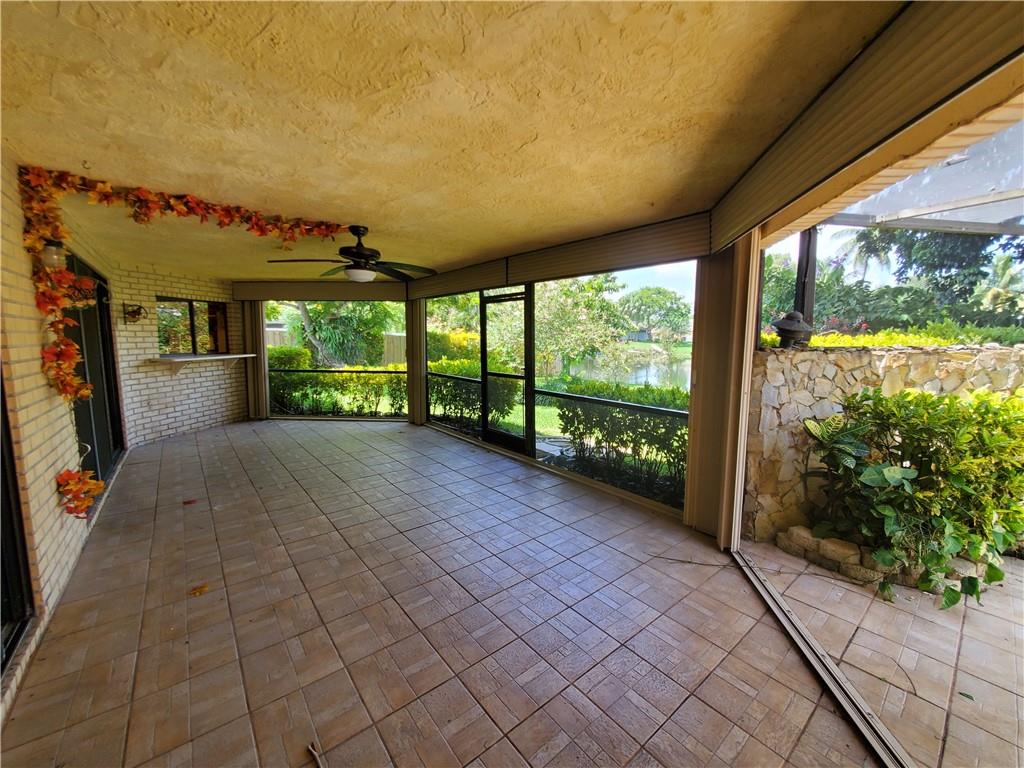 Rolling Hills Lake Estate - Residential