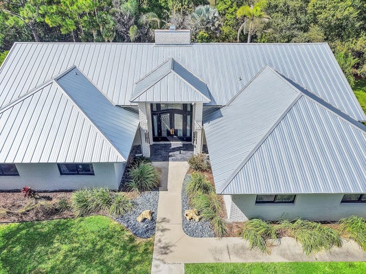 8850 HIDDEN PINES RD, FORT PIERCE, FL 34945 - Image c99d7f19d3a70cd8b4c700c412bd968f/36768394