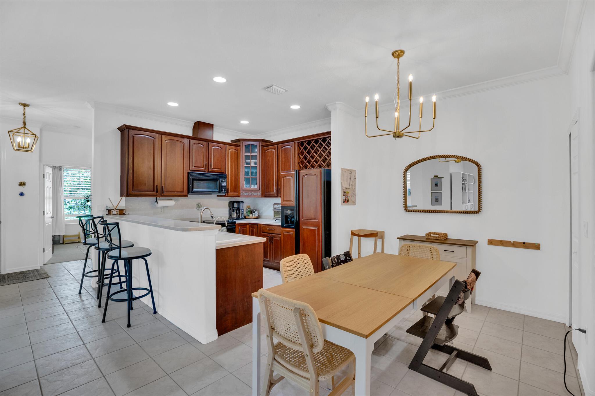 Pointe West Central villa - Residential