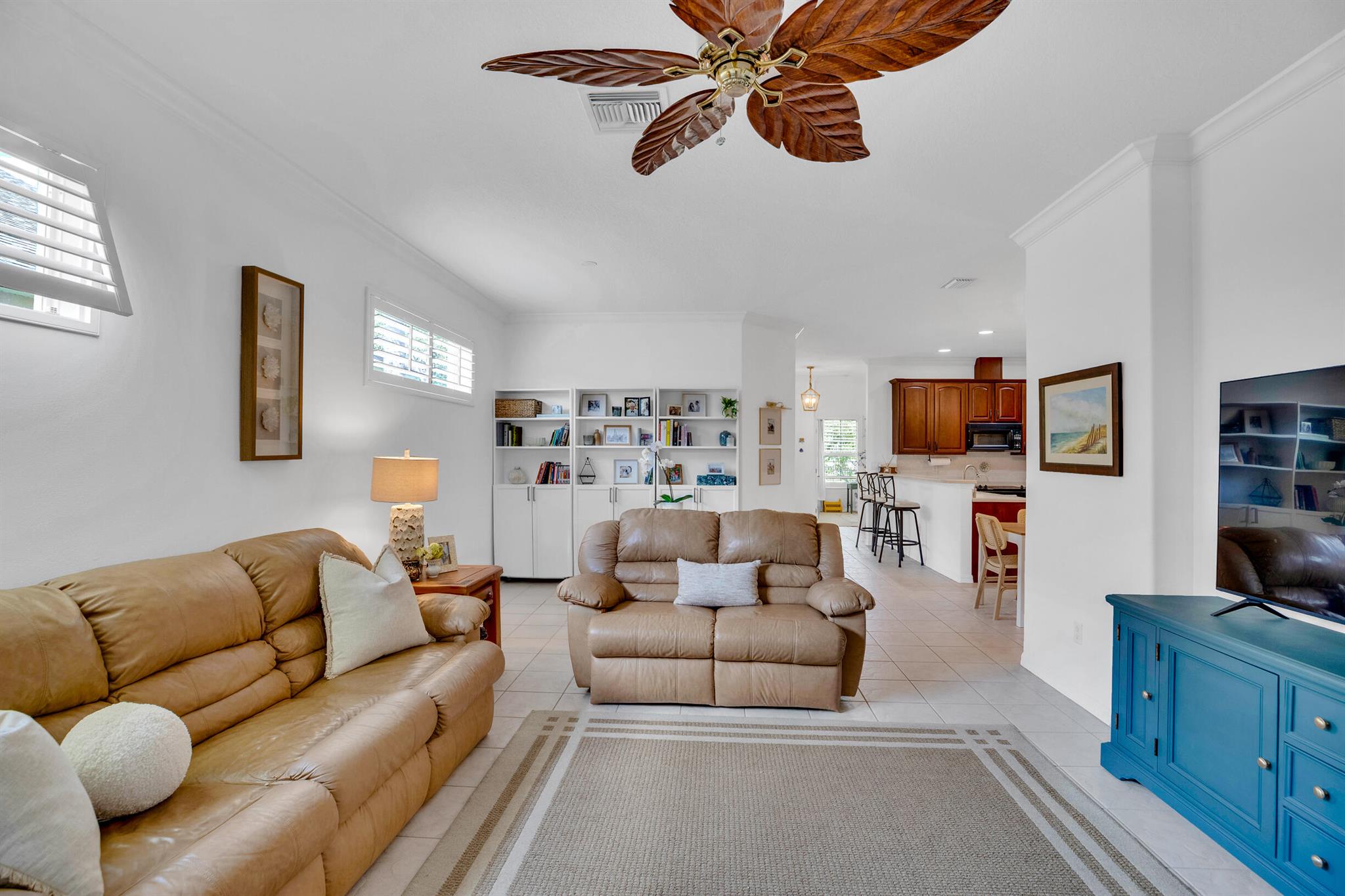 Pointe West Central villa - Residential