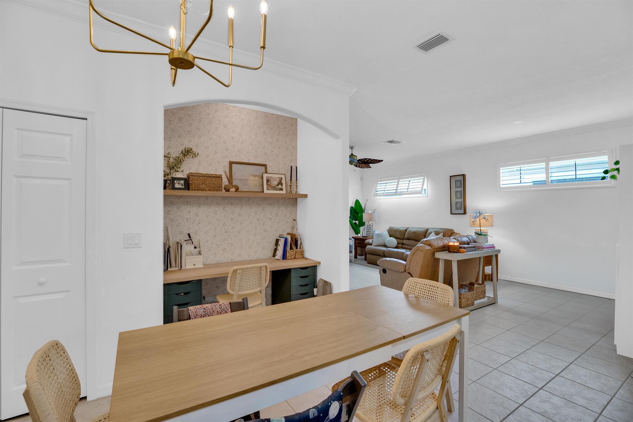 Pointe West Central villa - Residential