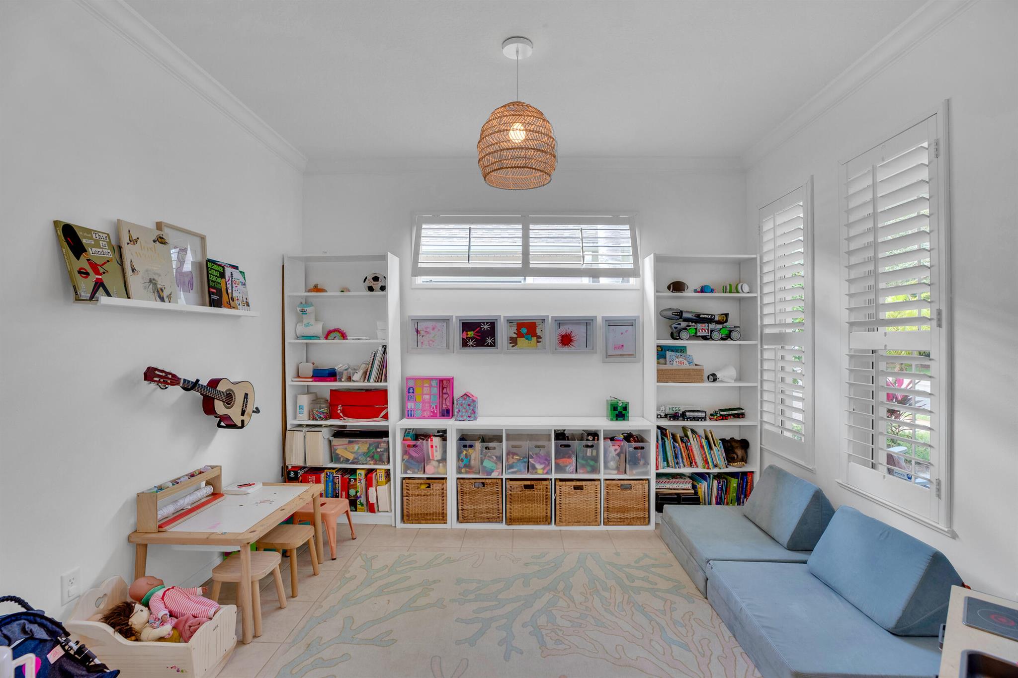Pointe West Central villa - Residential