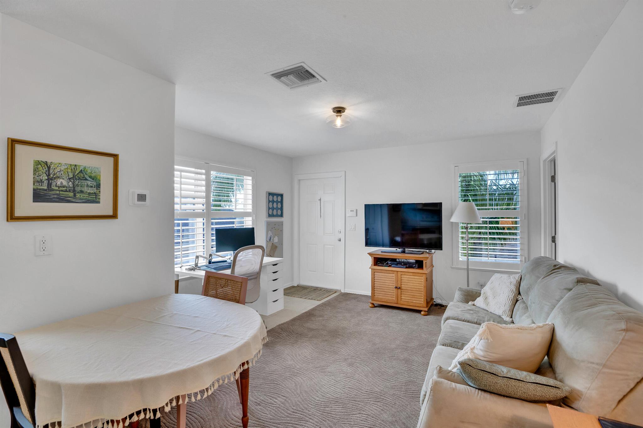 Pointe West Central villa - Residential