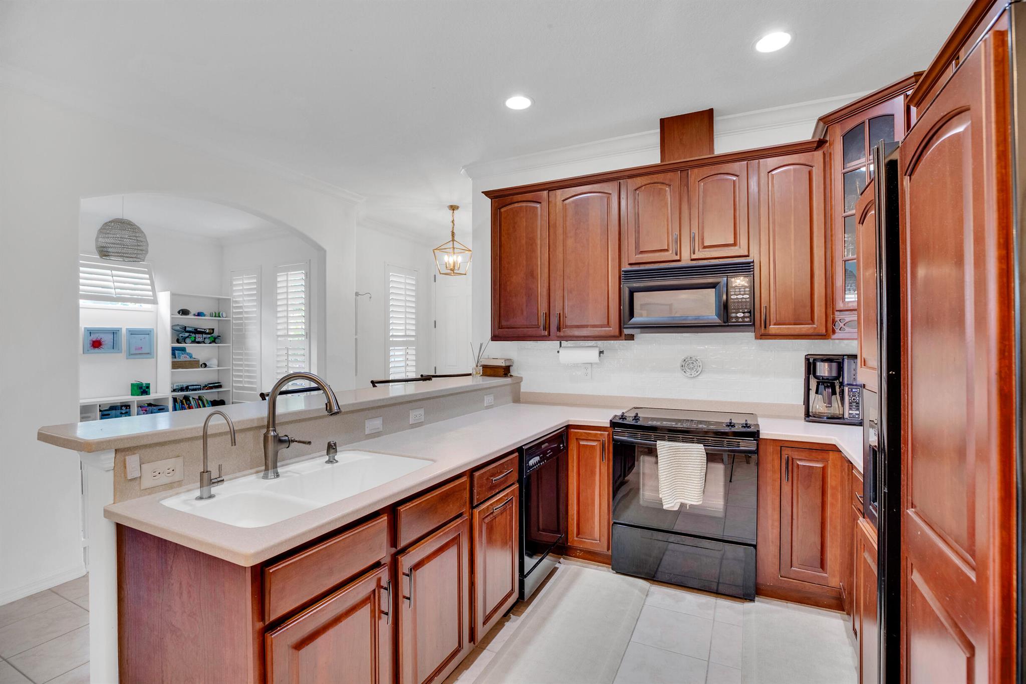 Pointe West Central villa - Residential