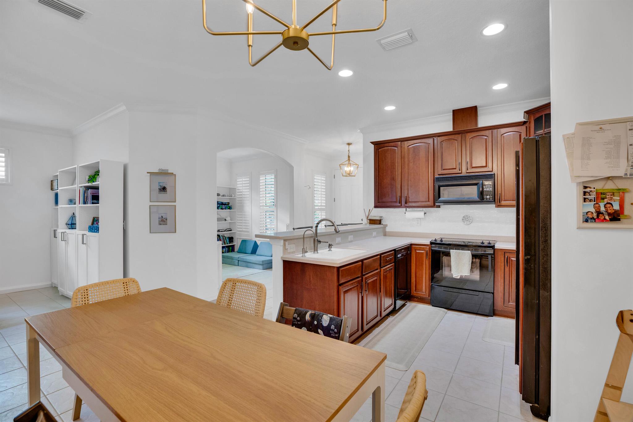Pointe West Central villa - Residential