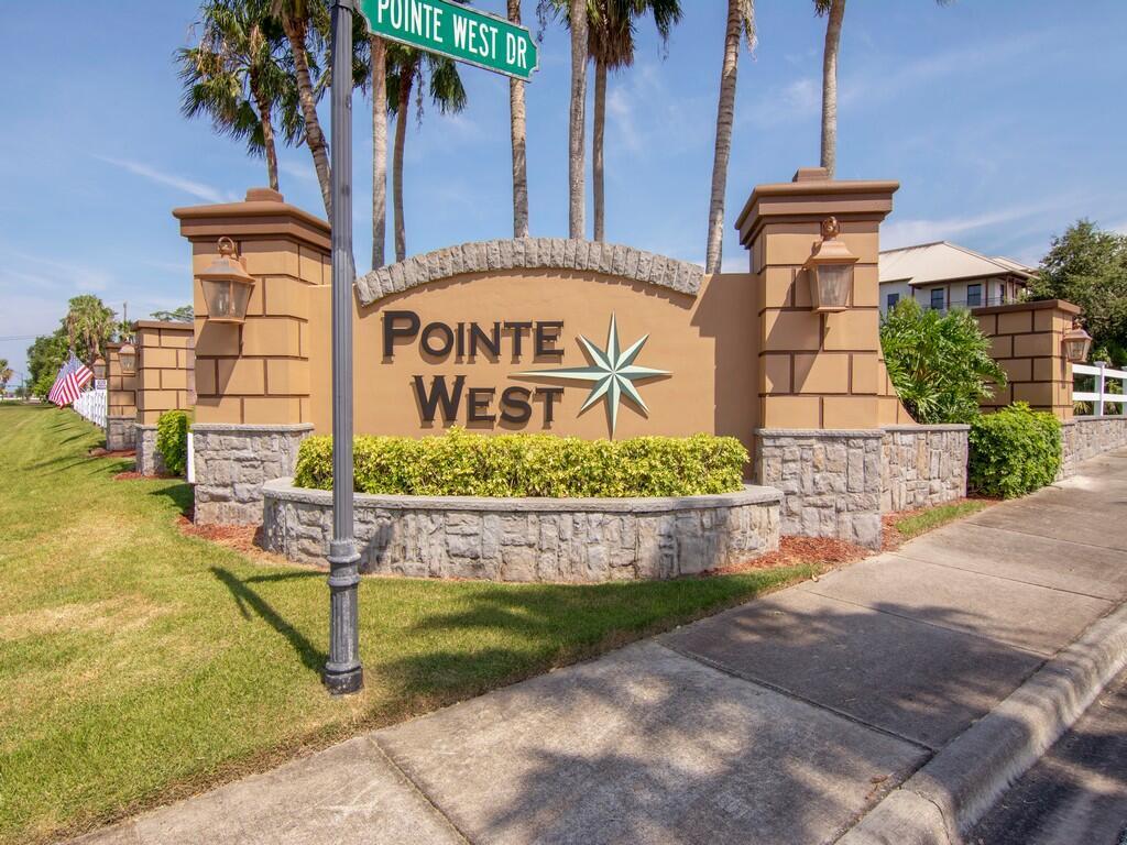Pointe West Central villa - Residential