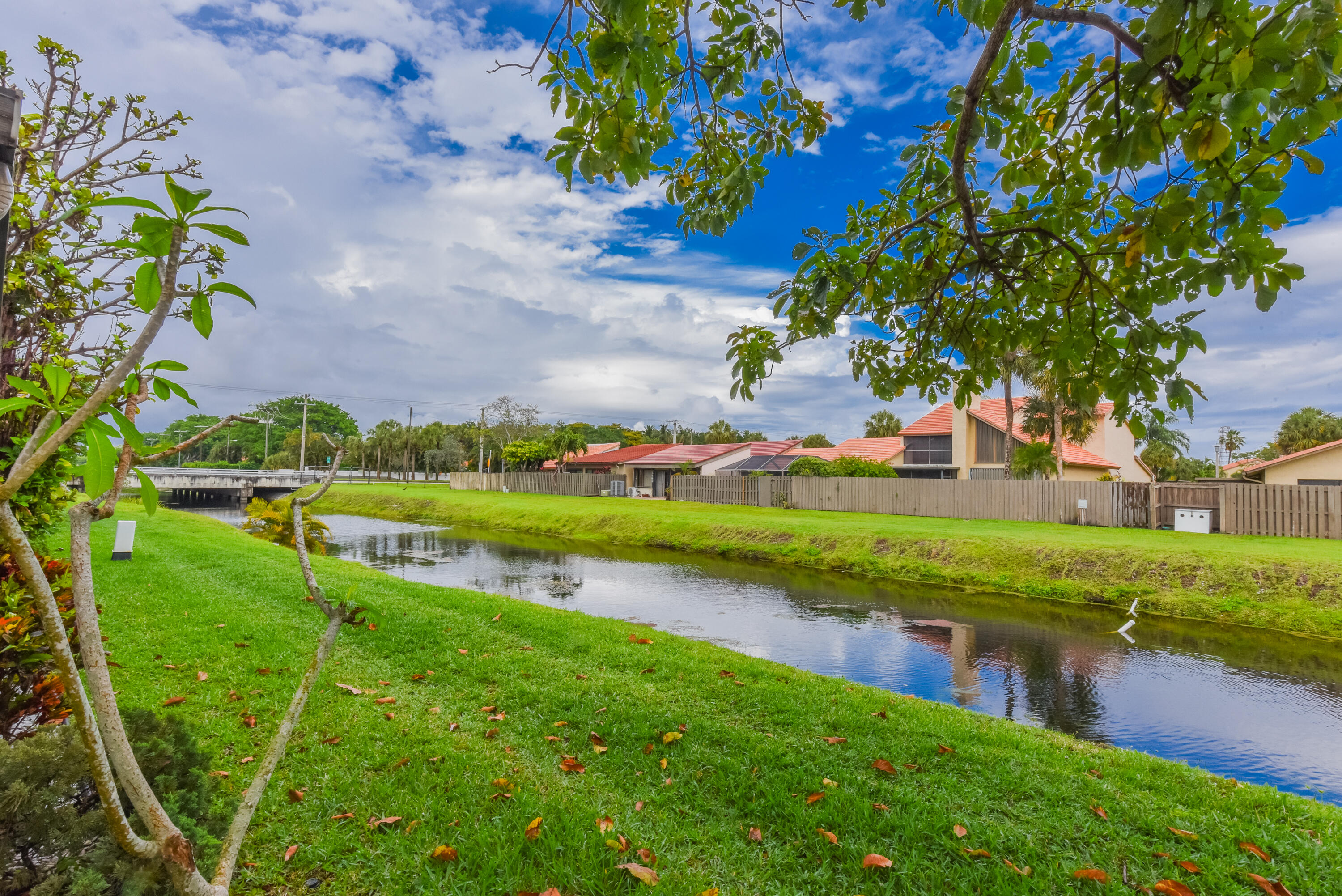 VILLAS OF MONTEREY AT INDIAN SPRING - Residential