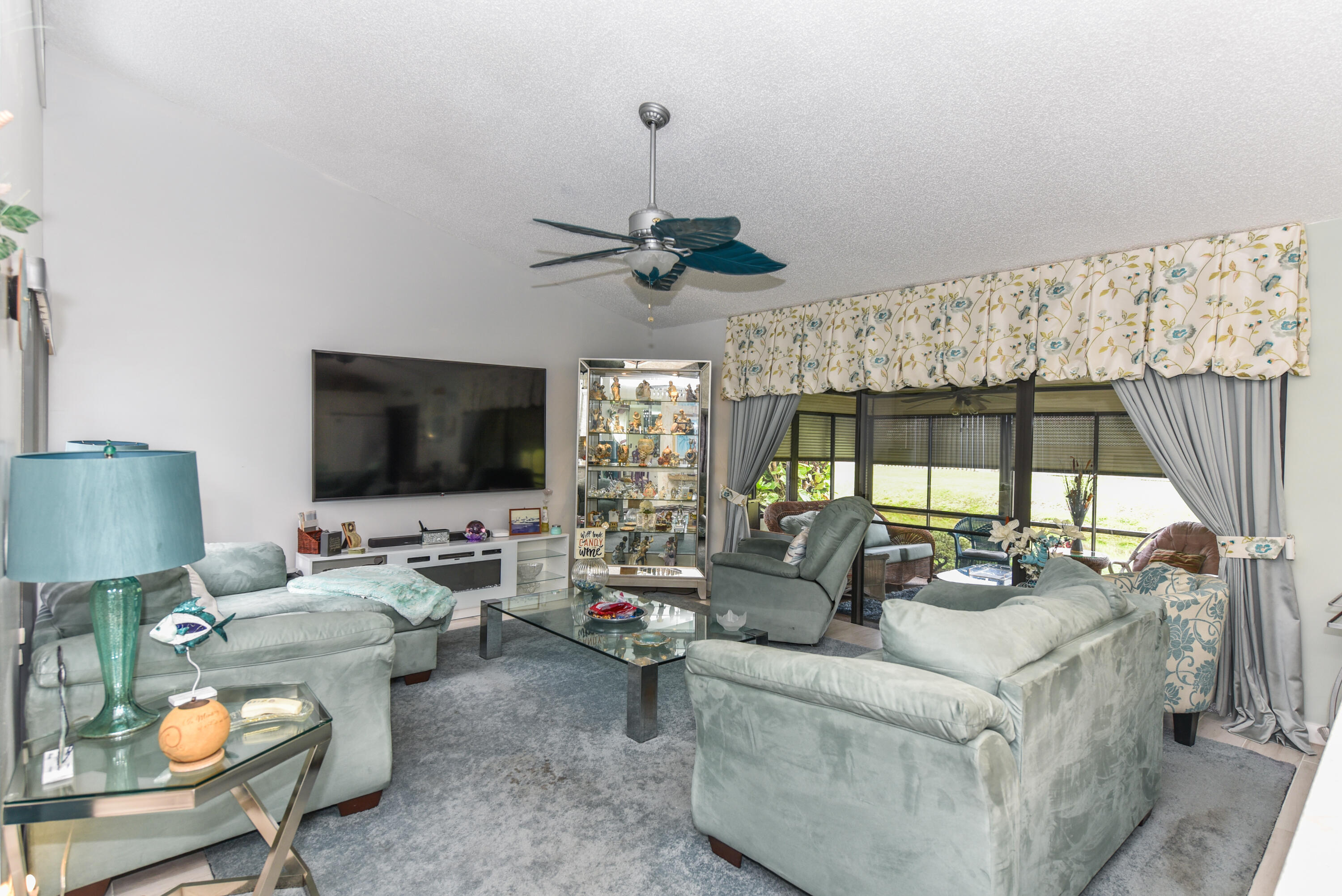 VILLAS OF MONTEREY AT INDIAN SPRING - Residential