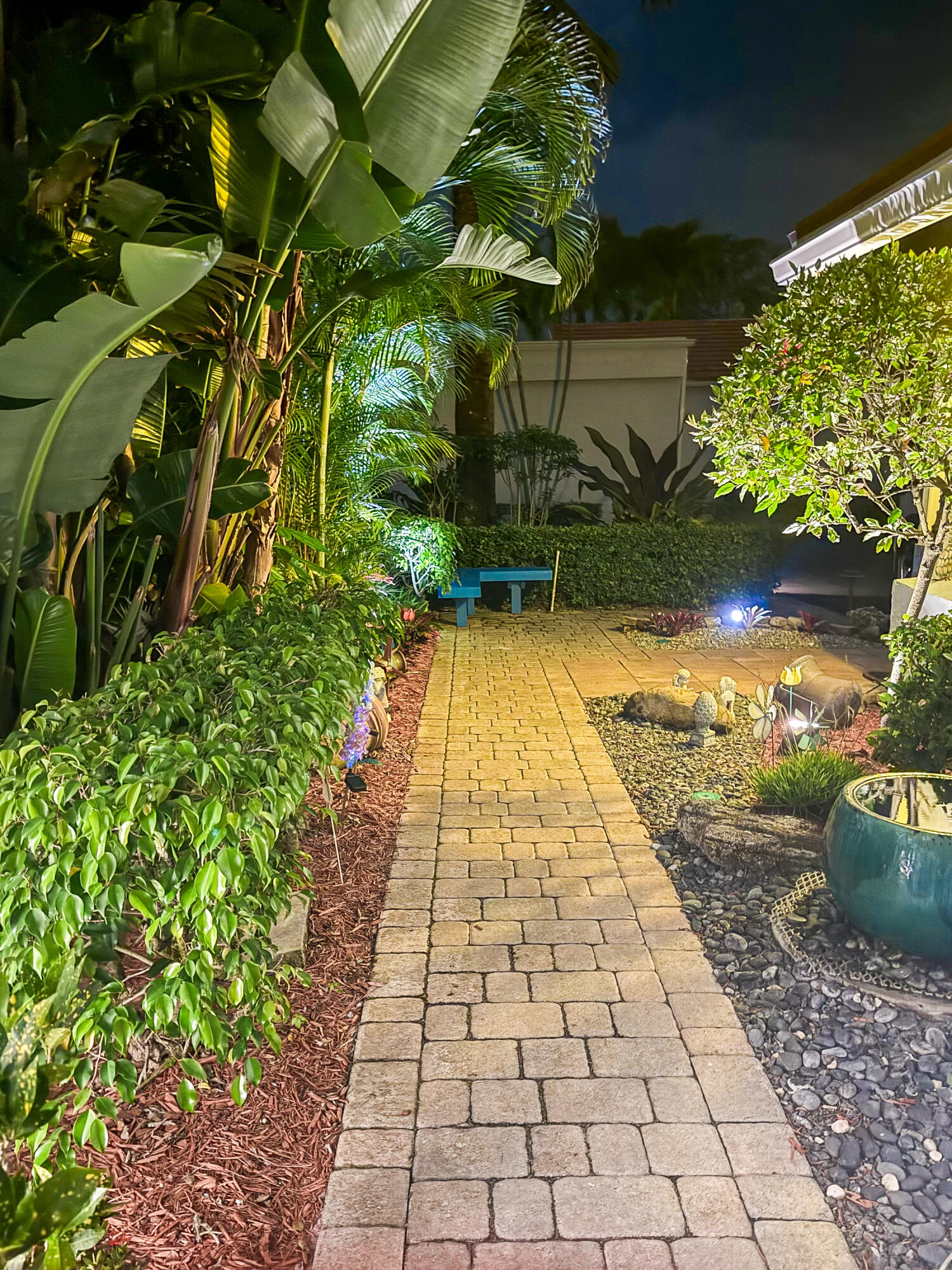 VILLAS OF MONTEREY AT INDIAN SPRING - Residential