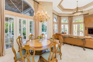 VINTAGE OAKS / POLO CLUB - Residential