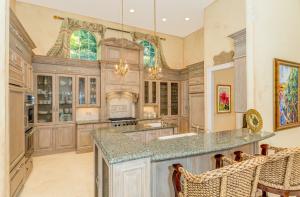 VINTAGE OAKS / POLO CLUB - Residential