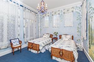 VINTAGE OAKS / POLO CLUB - Residential