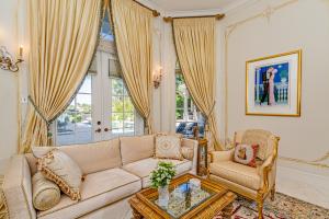 VINTAGE OAKS / POLO CLUB - Residential