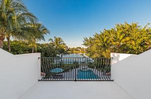 VINTAGE OAKS / POLO CLUB - Residential