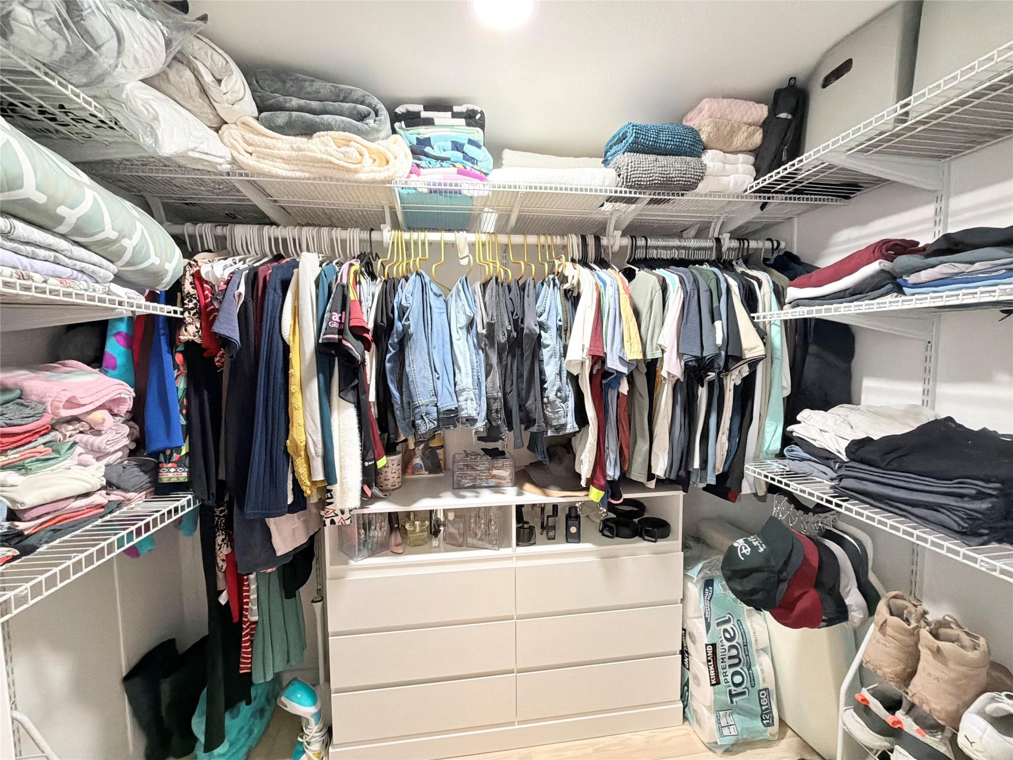 Ravenswood North 108-45 B - Residential Lease