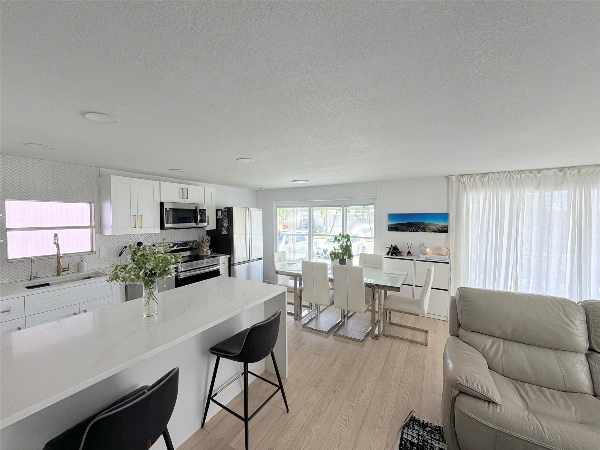 Ravenswood North 108-45 B - Residential Lease