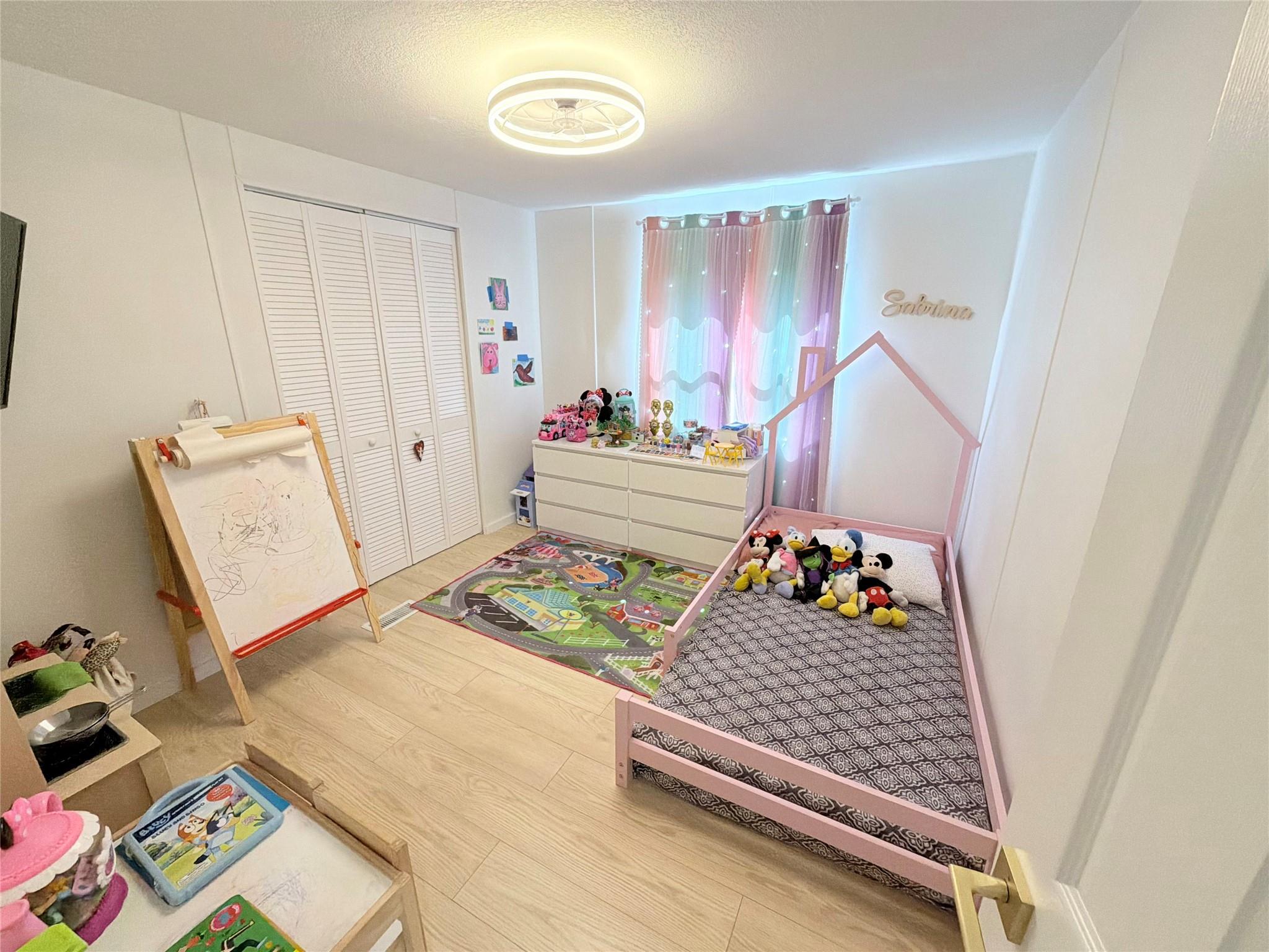 Ravenswood North 108-45 B - Residential Lease