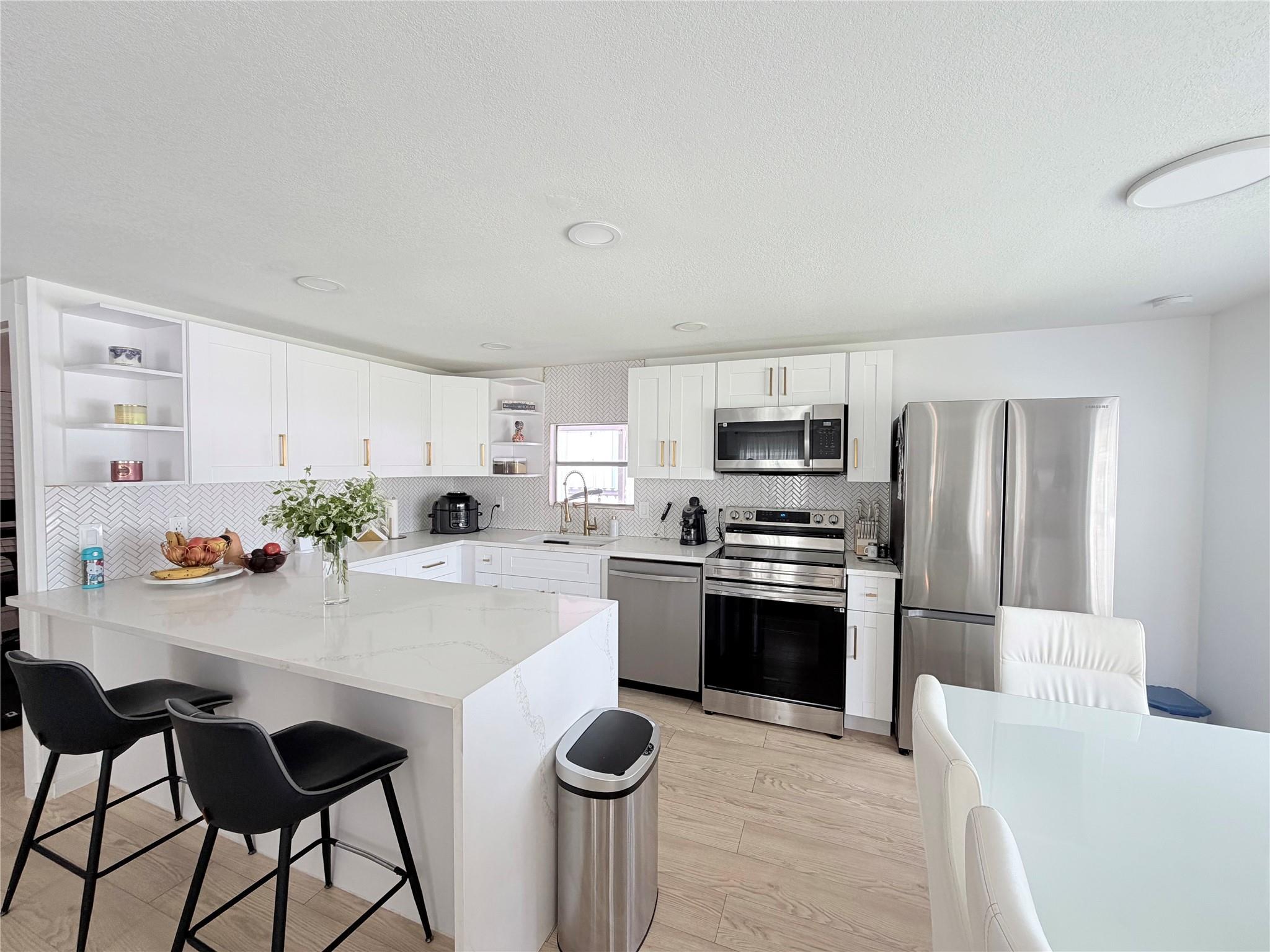 Ravenswood North 108-45 B - Residential Lease