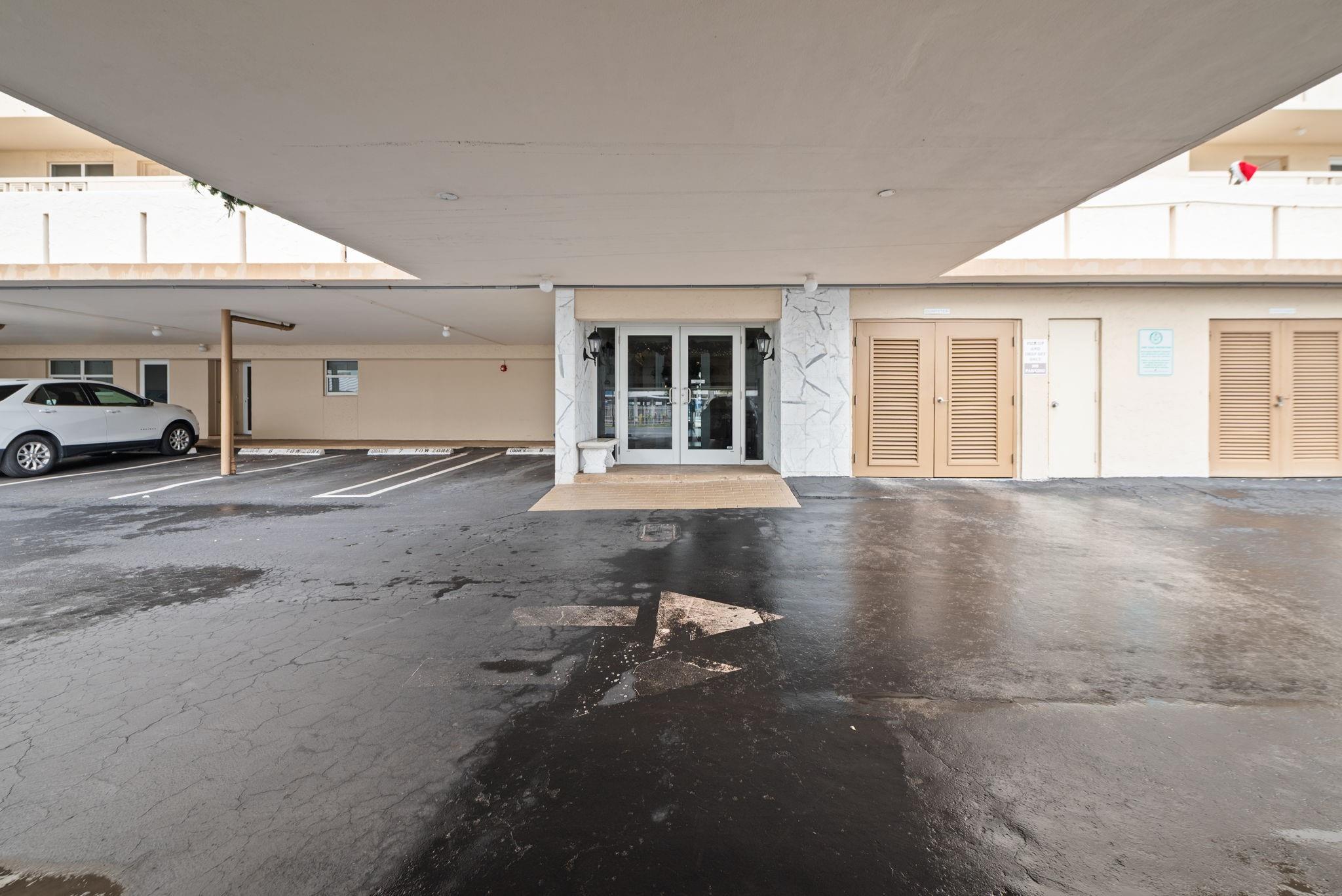 Riverside Towers - Residential