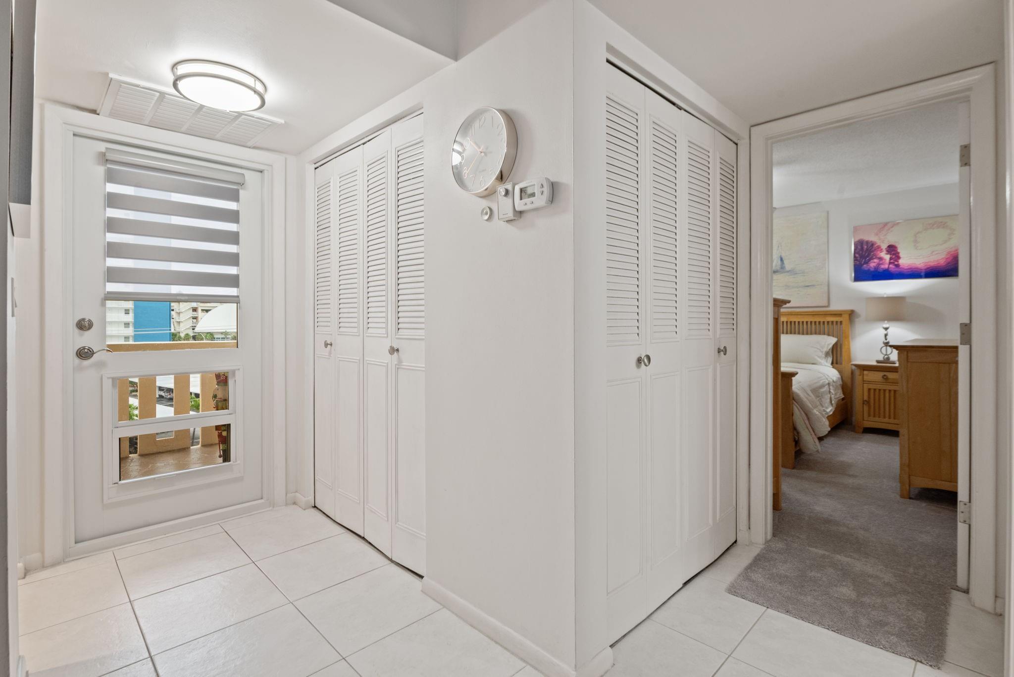 Riverside Towers - Residential