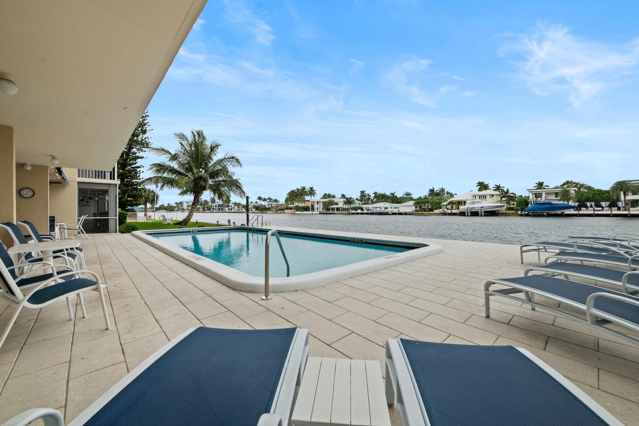 Riverside Towers - Residential