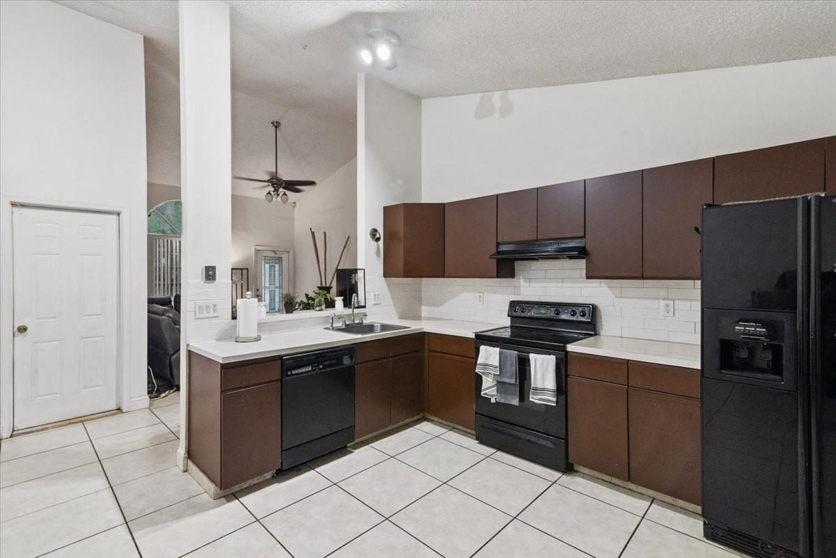 CINNAMON PLACE 1 - Residential