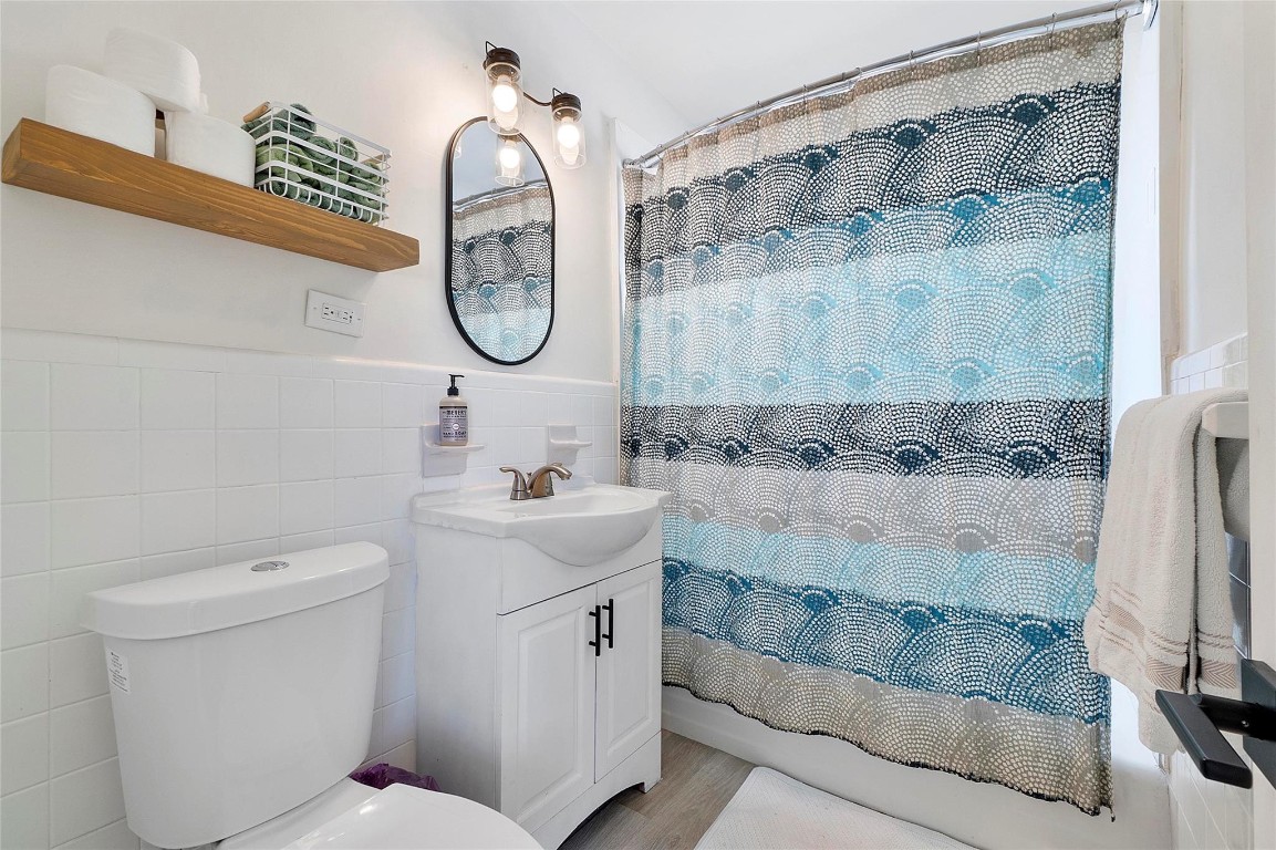 LAS OLAS PARK CORR PLAT - Residential Lease