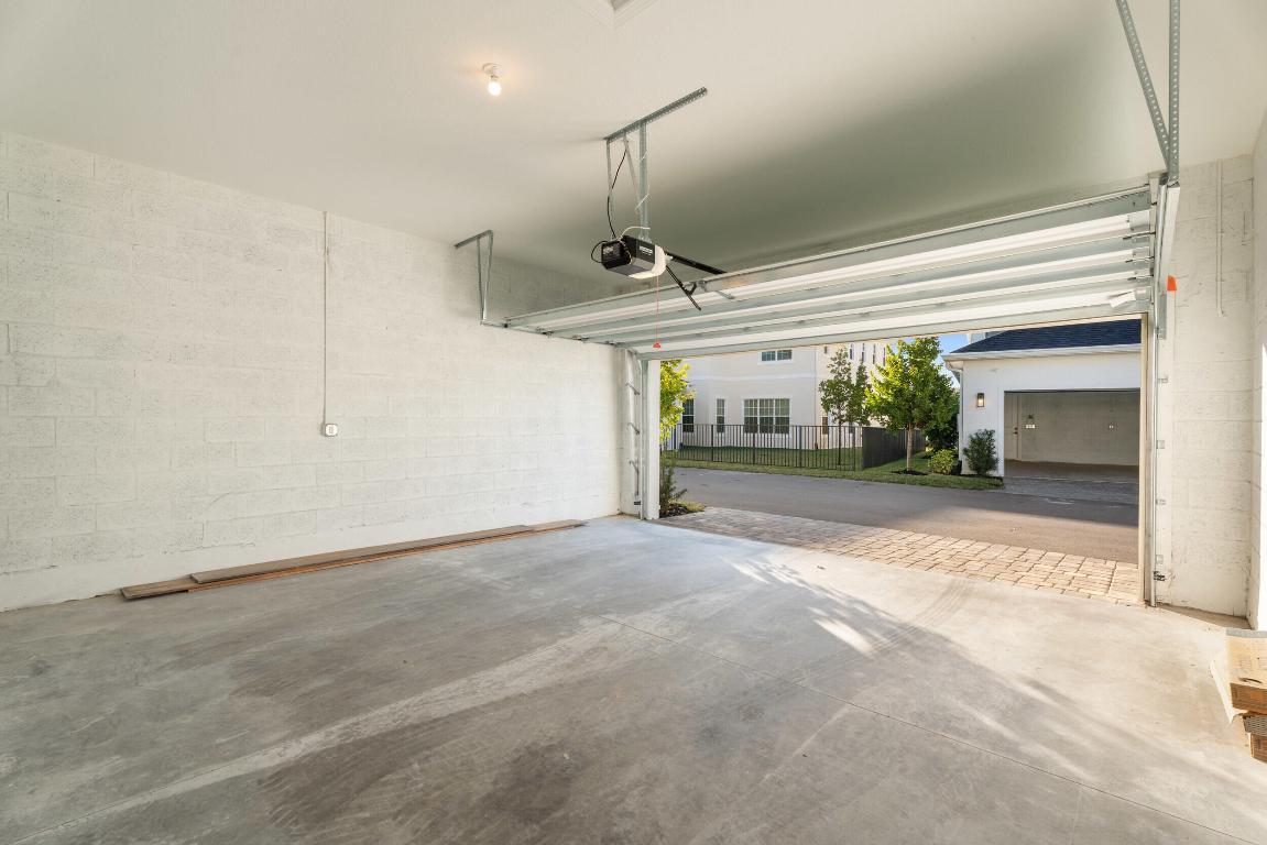 NEWFIELD CROSSROADS PHASE 1A-3 - Residential Lease