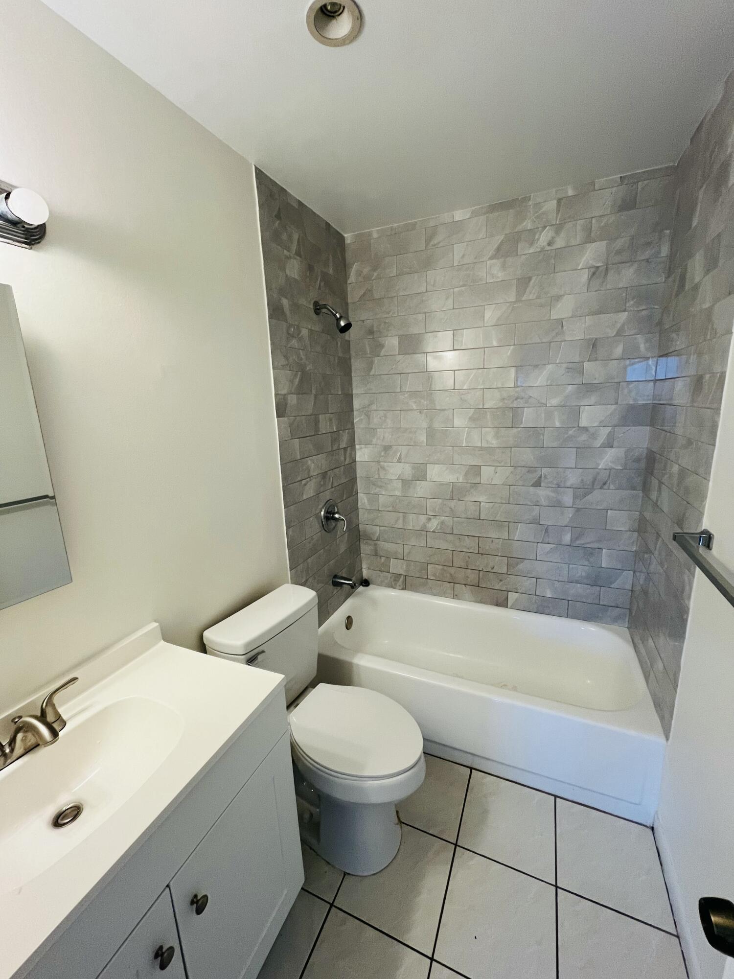 SANDALFOOT BLVD APTS CONDO - Residential