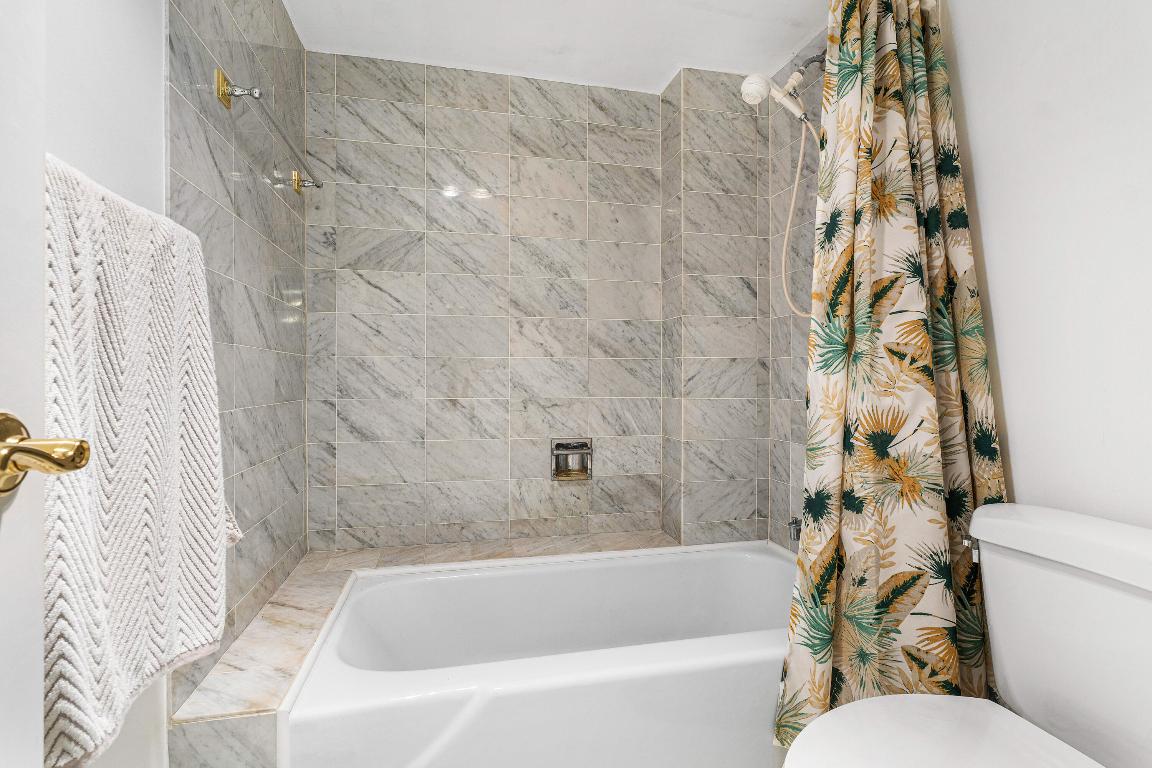 OPAL TOWERS CONDO - Residential