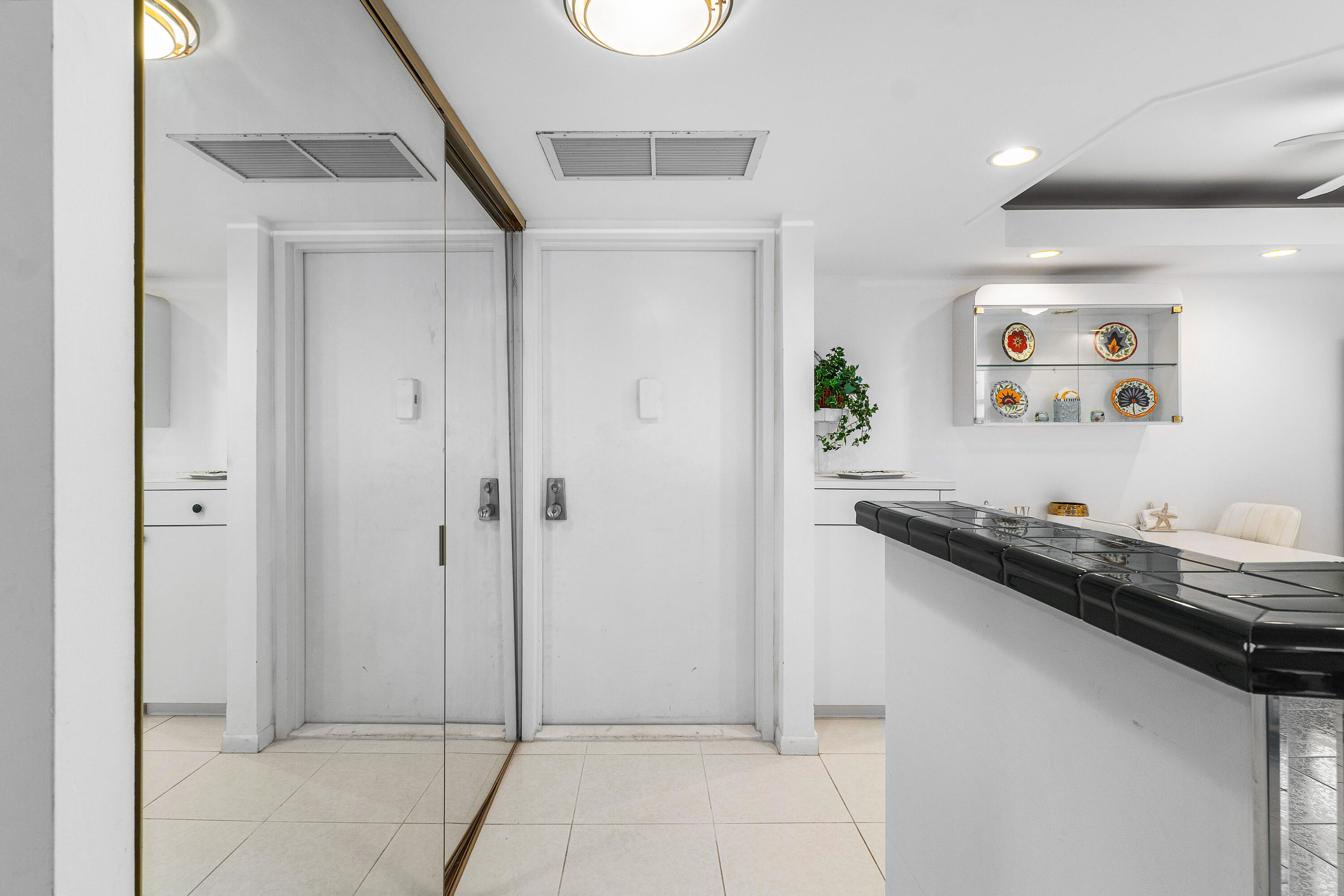 OPAL TOWERS CONDO - Residential