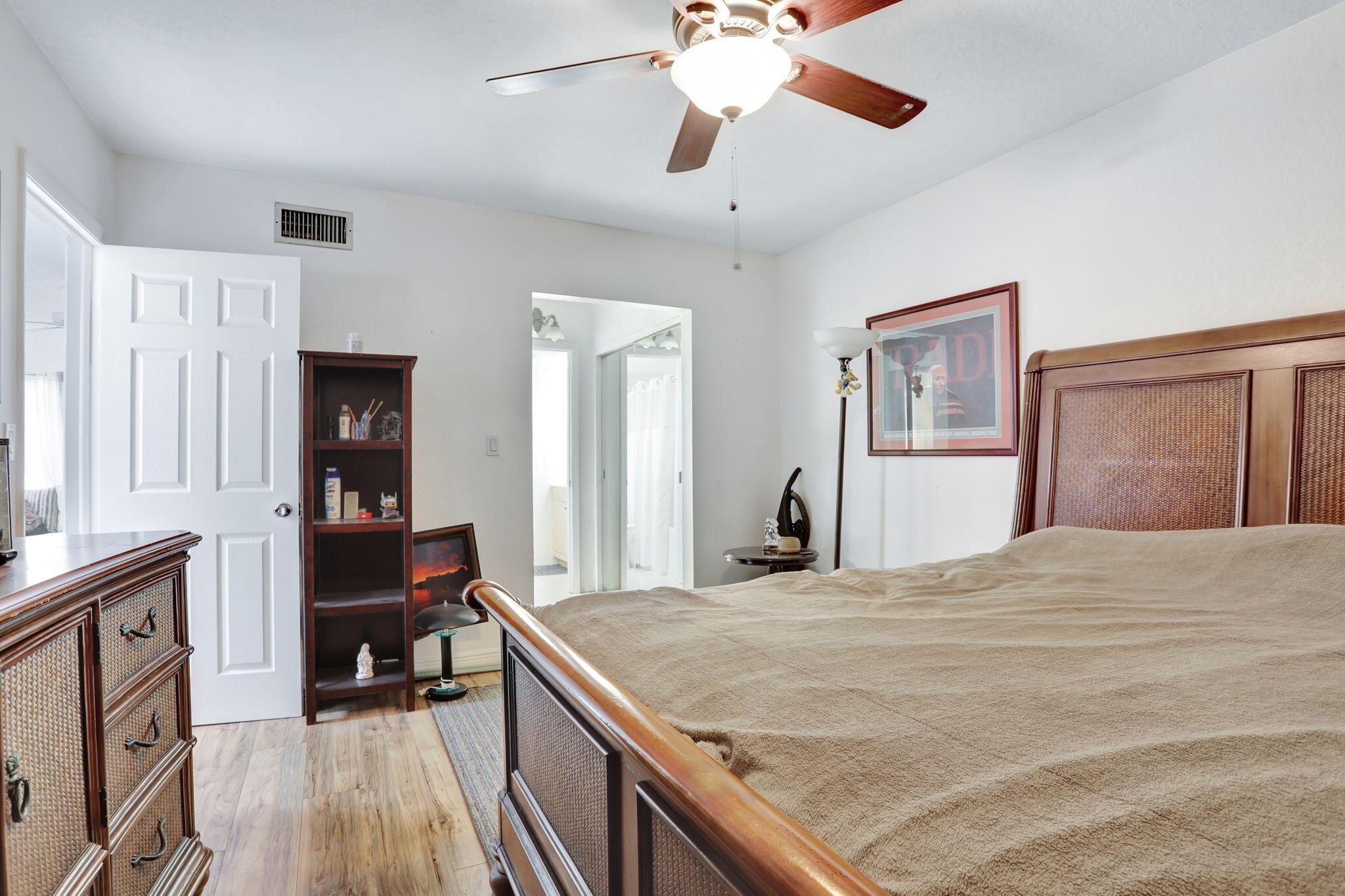 ORIOLE GARDENS - Residential