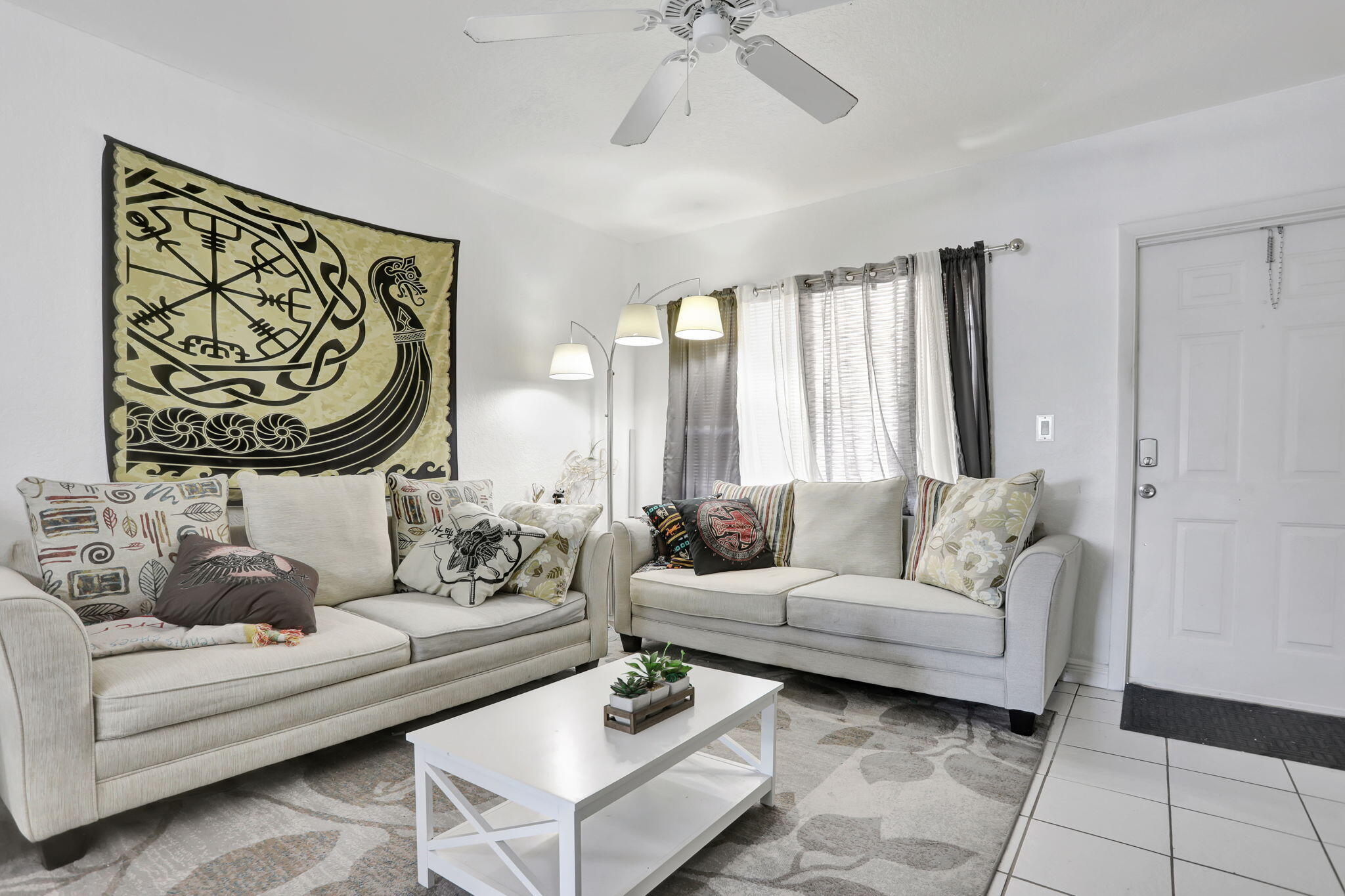 ORIOLE GARDENS - Residential