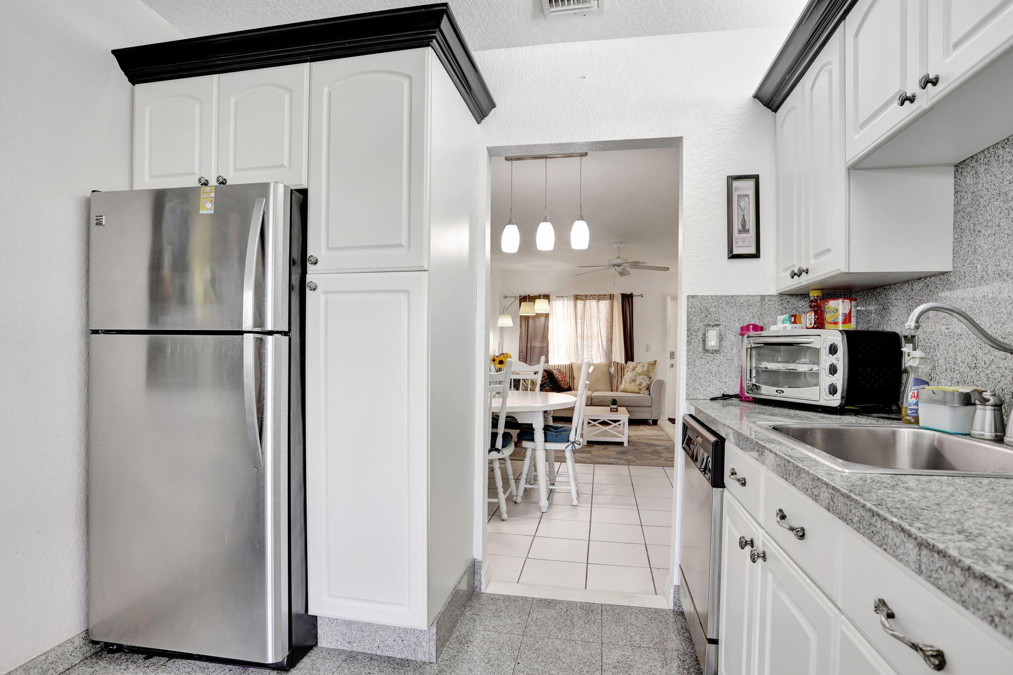 ORIOLE GARDENS - Residential