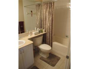 COURTYARDS IN CITYPLACE C - Residential Lease