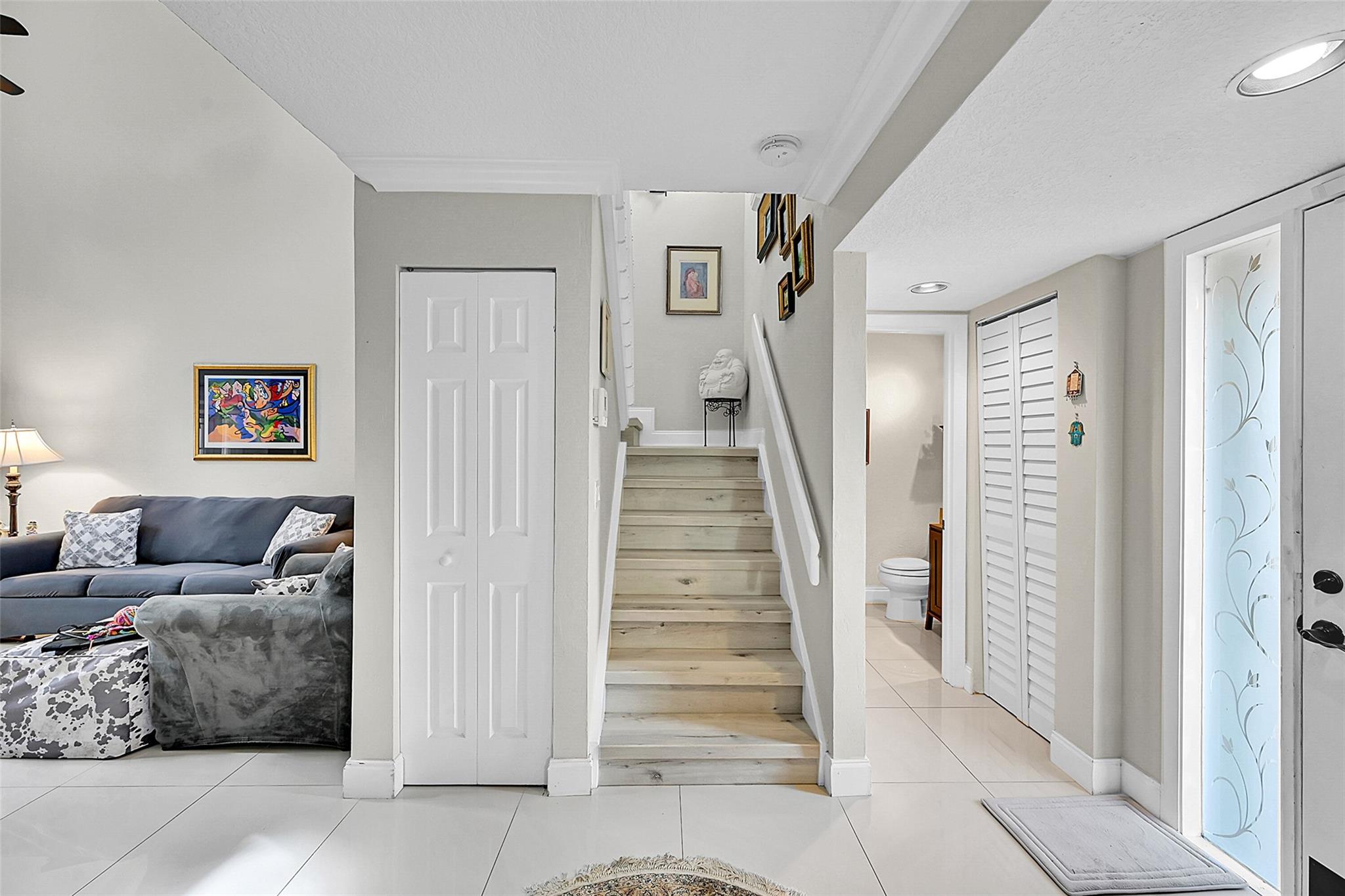 11353 Lakeview Dr 5