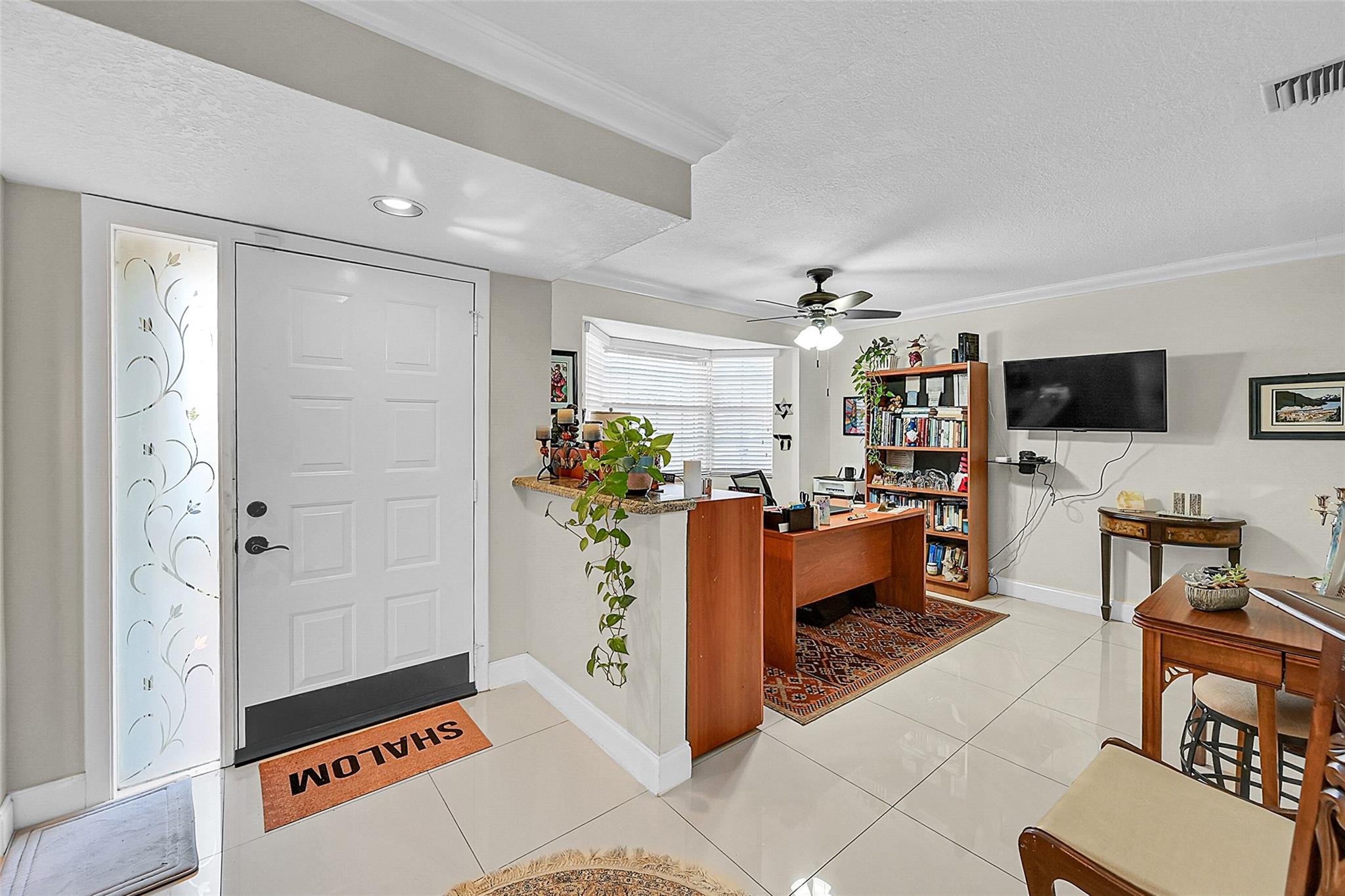 11353 Lakeview Dr 5