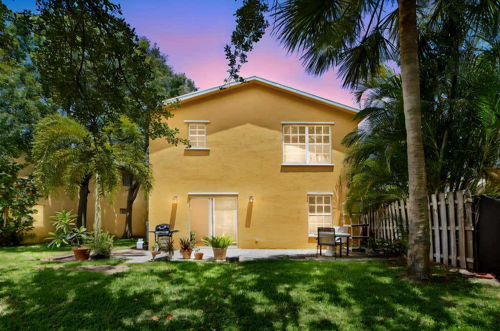 Photo of 4268 Pine Hollow Circle, Greenacres, FL 33463 (MLS # B26063416)