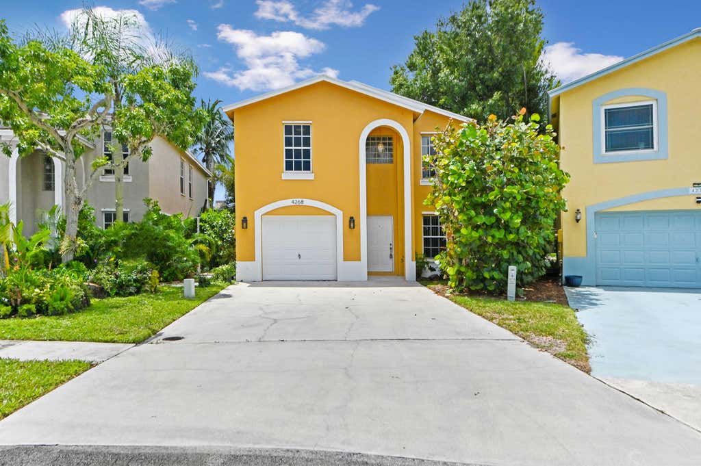 Photo of 4268 Pine Hollow Circle, Greenacres, FL 33463 (MLS # B26063416)