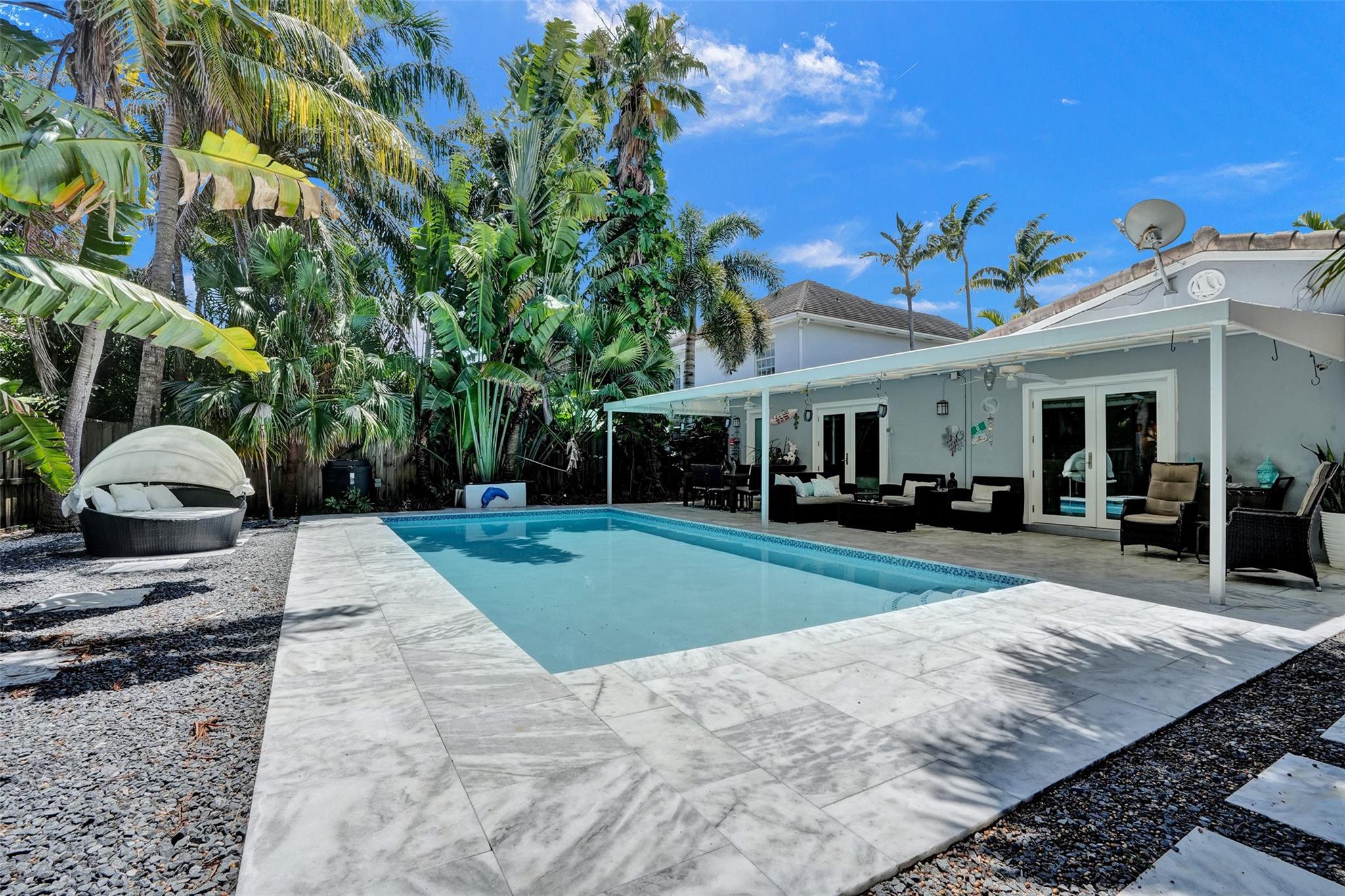 1532 NE 17th Ave