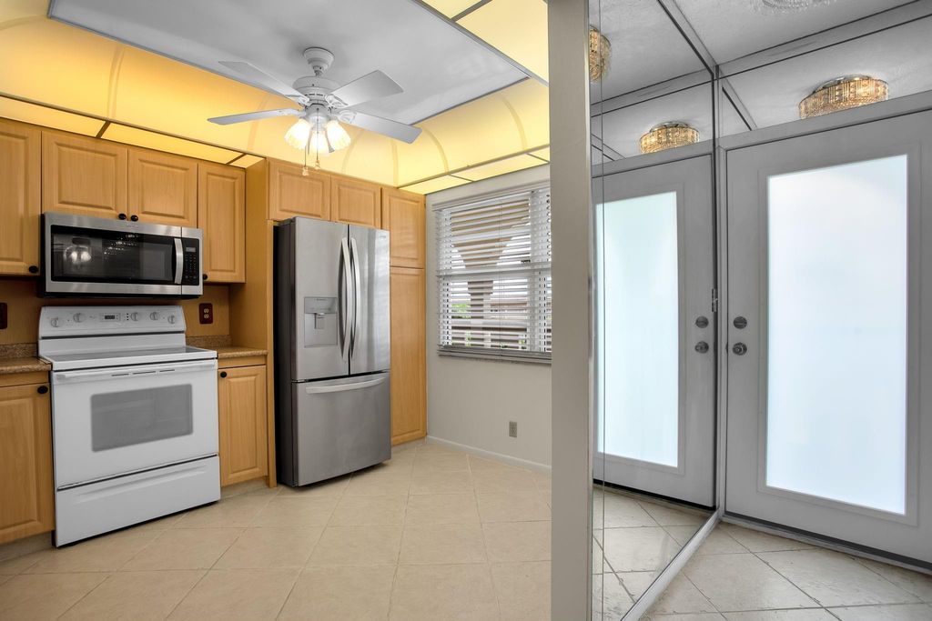 Photo of 2202 Lucaya Bnd #D4, Coconut Creek, FL 33066 (MLS # F10526303)