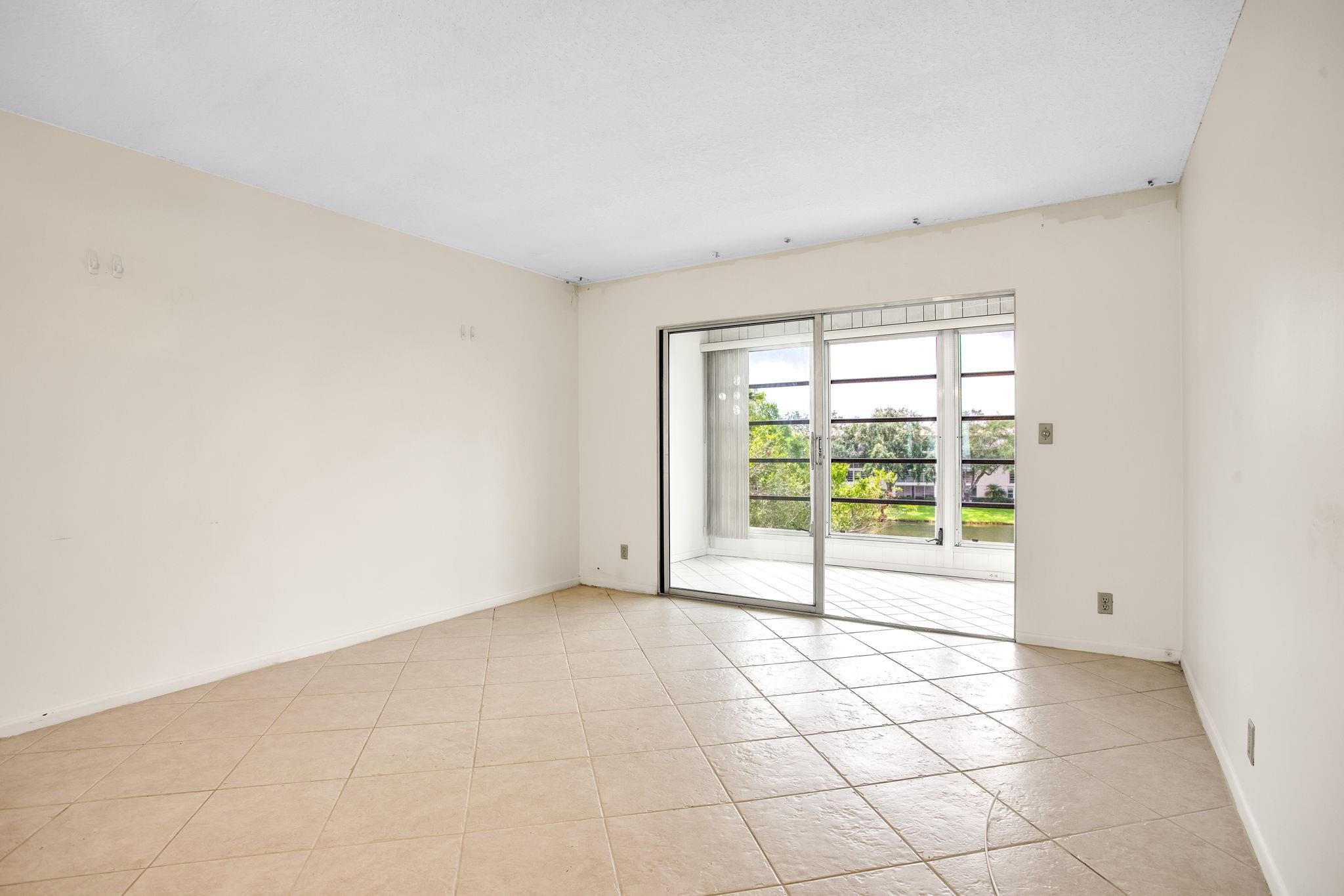 WYNMOOR - Residential