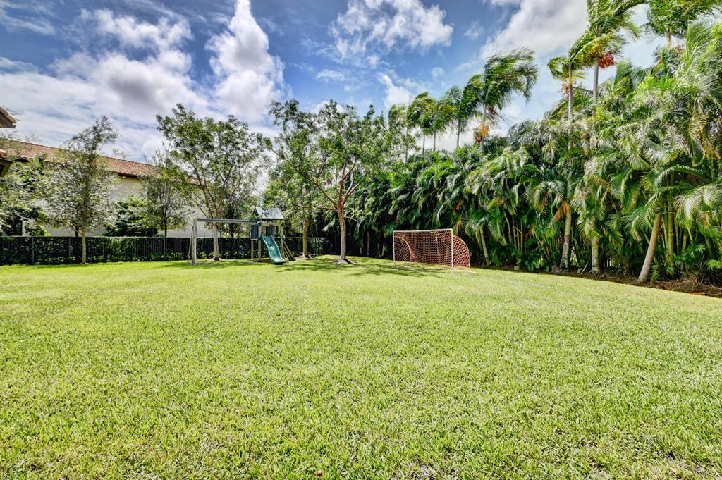 THE BRIDGES - Residential