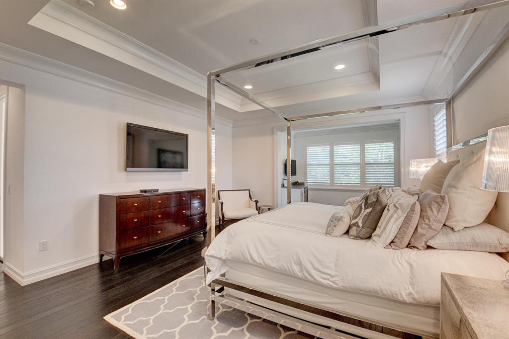 THE BRIDGES - Residential