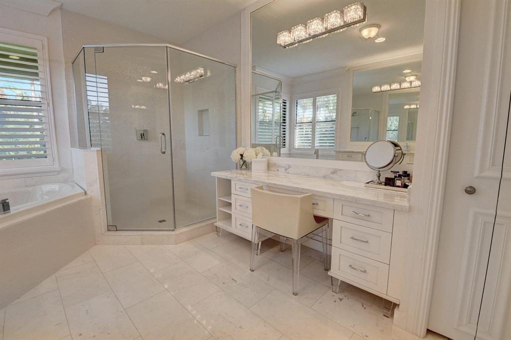 THE BRIDGES - Residential