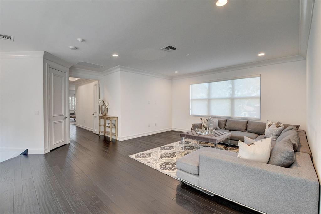 THE BRIDGES - Residential