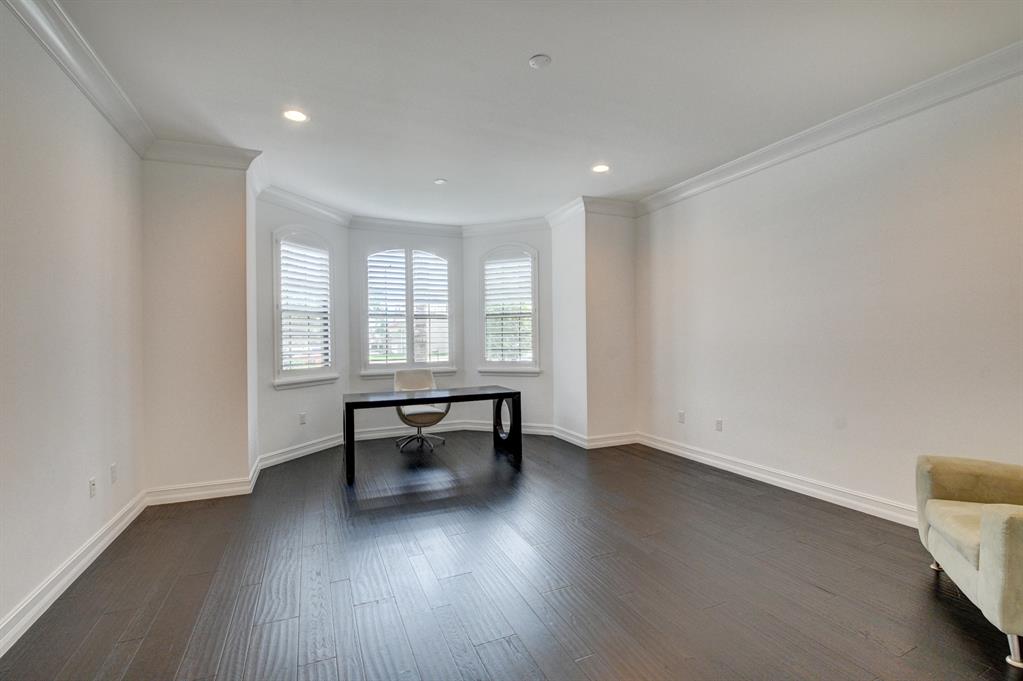 THE BRIDGES - Residential