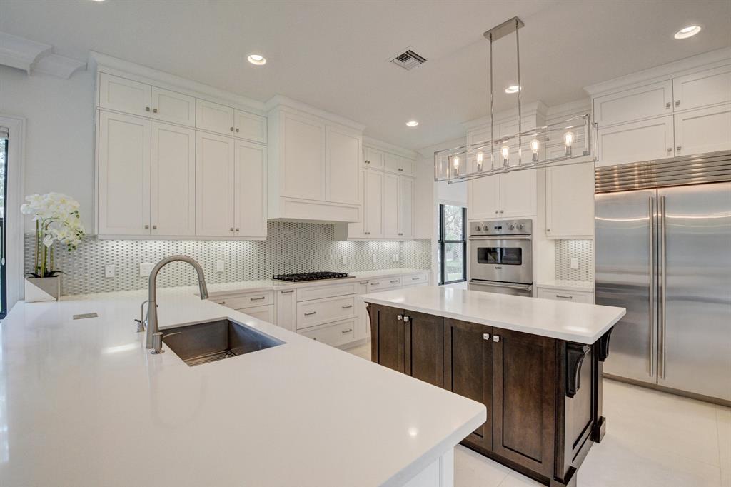 THE BRIDGES - Residential