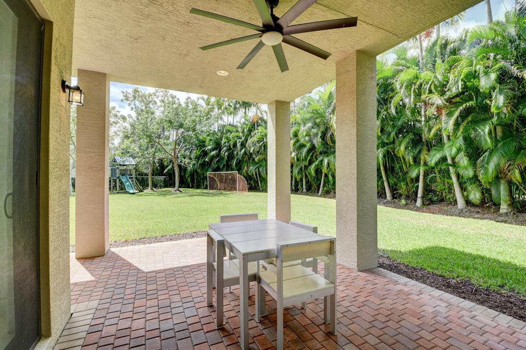 THE BRIDGES - Residential